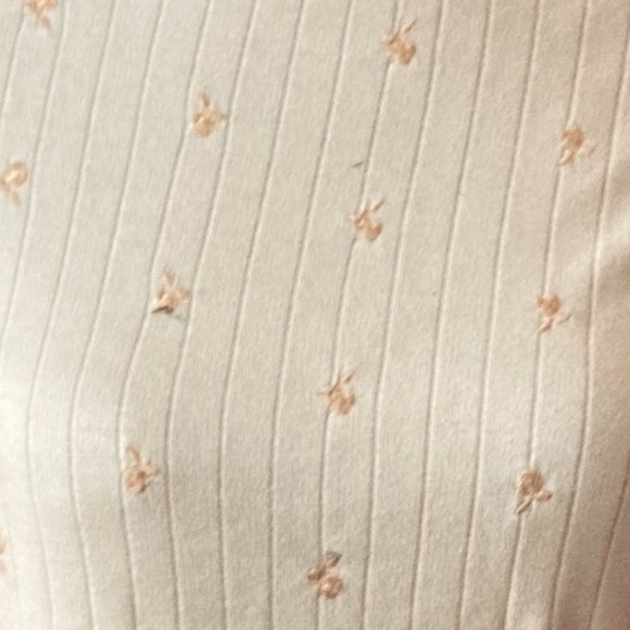 Jason Maxwell Pale Yellow ribbed T-shirt with floral design. NWT LARGE - Picture 2 of 5